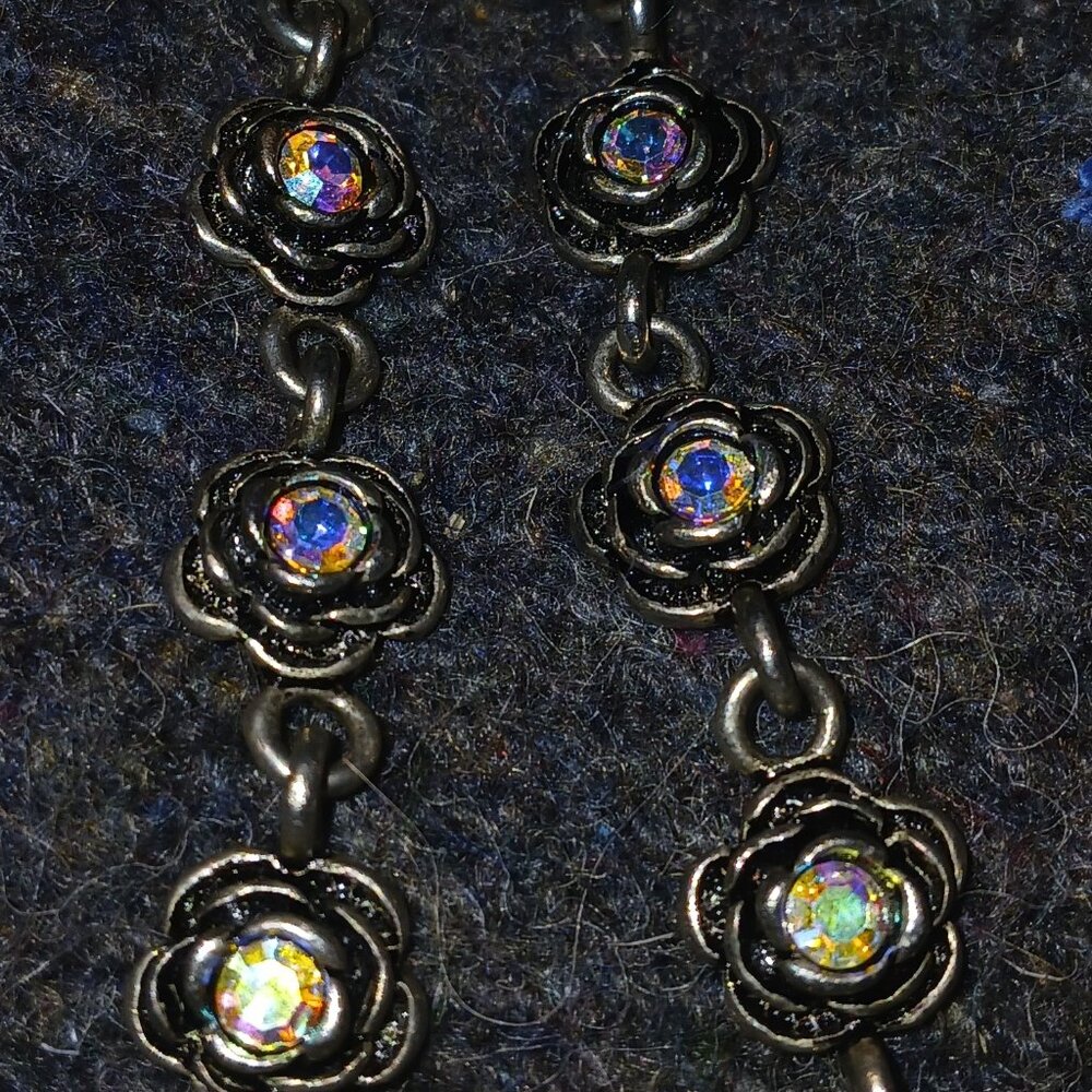 PD SILVER TONED AURORA GEMED BRACELET